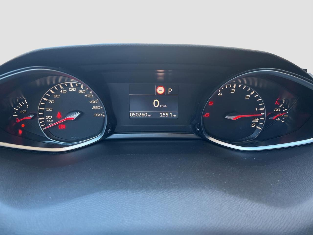 Peugeot 308 1.5 BlueHDi 130 S&S EAT8 Allure Pack 2021
