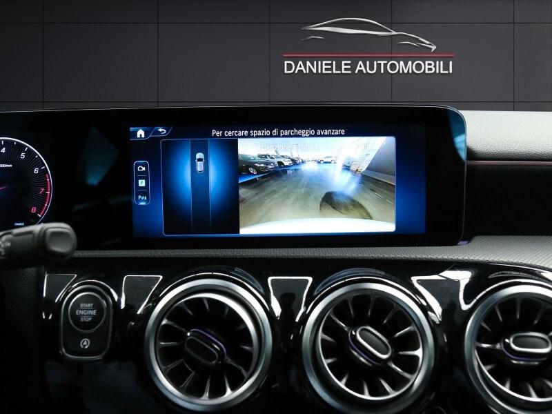 MERCEDES Classe A (W177) A 180 Automatic AM...