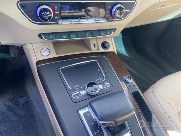 AUDI Q5 45 TDI quattro tiptronic Business Design