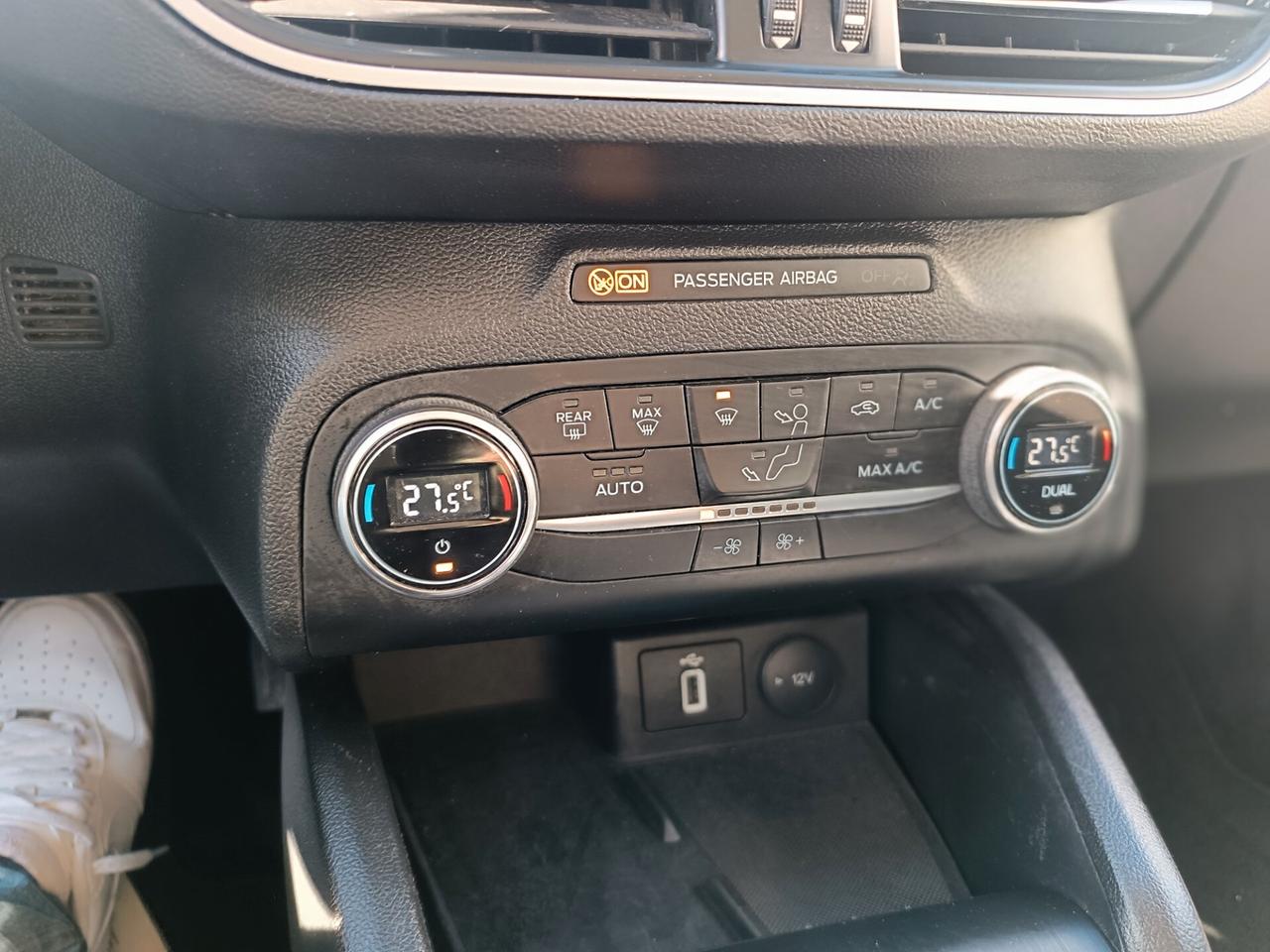 Ford Focus 1.5 EcoBlue 120 CV automatico SW Business Co-Pilot"accetto permuta"