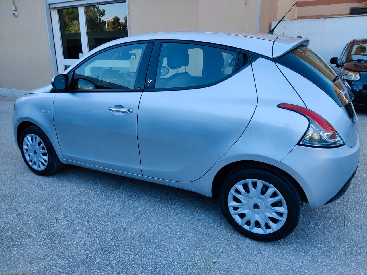 Lancia Ypsilon 1.2 Benzina