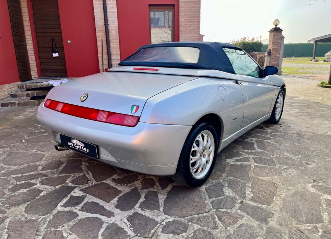 Alfa Romeo GTV Spider 2.0i 16V Twin Spark cat L