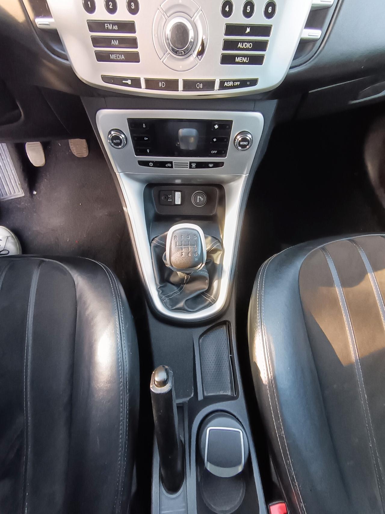 Lancia Delta 1.6 MJT DPF Gold