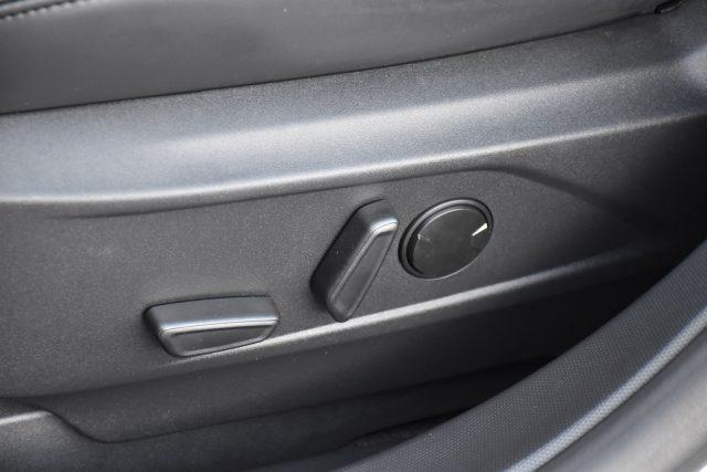 FORD Mustang Mach-E Standard Range 269 CV *TETTO, SEDILI ELETTRICI*