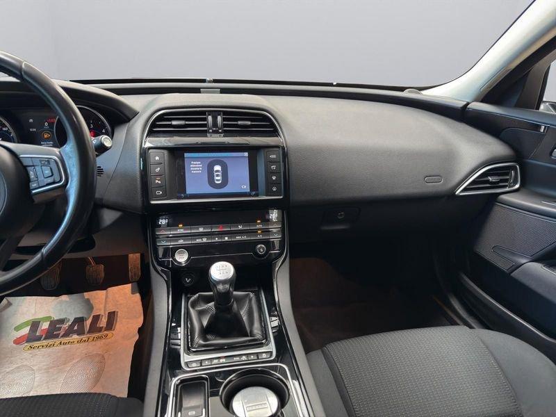 Jaguar XE JAGUAR XE 2.0 D 180cv 6m - PURE BUSINESS EDITION -