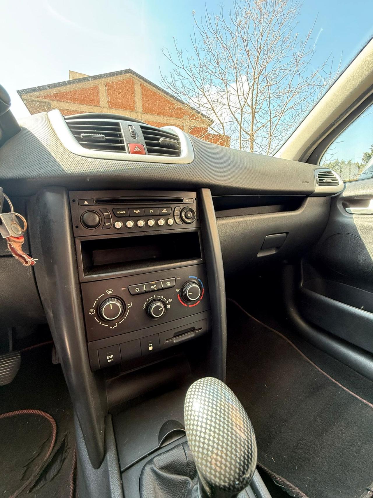 Peugeot 207 1.4 HDi 70CV 5p. Energie