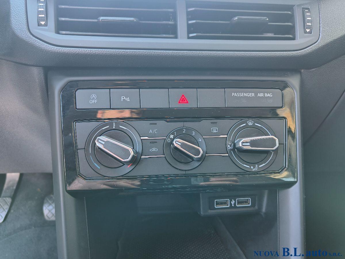 VOLKSWAGEN - T-Cross - 1.0 TSI Style