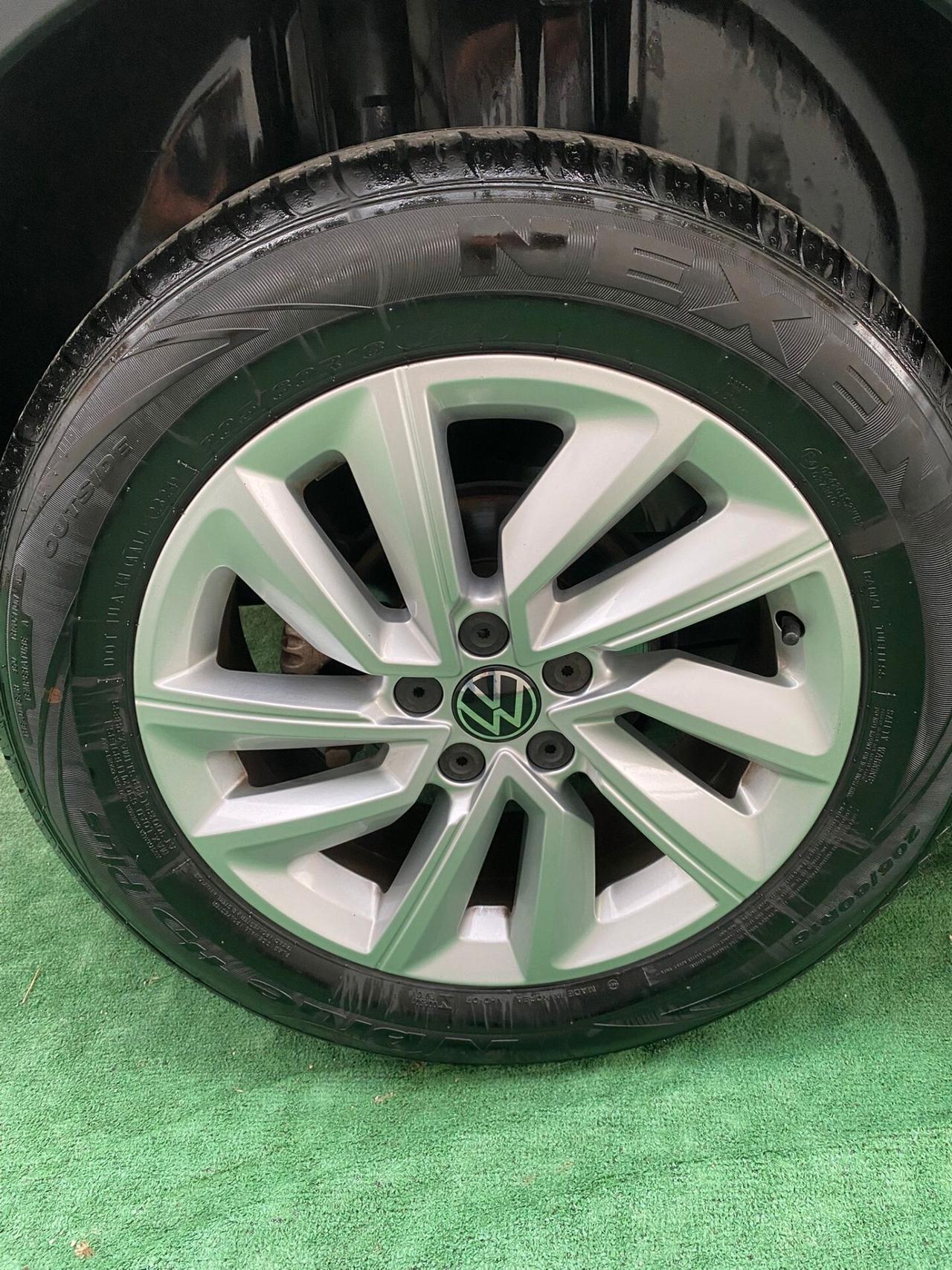 Volkswagen T-Cross 2023 110CV AUTOMATICA LEGGI TUTTO!