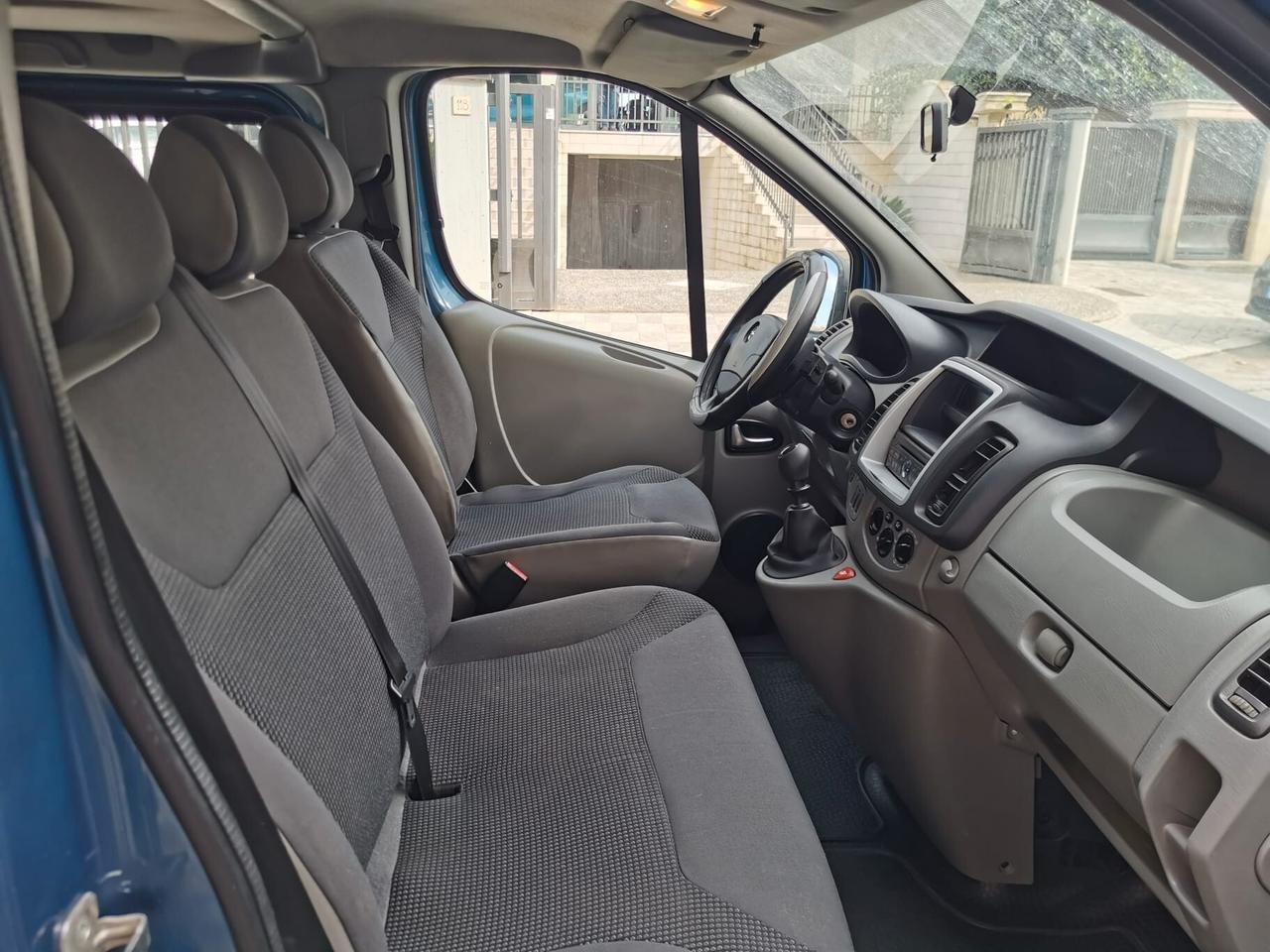 Opel Vivaro 27 2.0 CDTI PC-TN Combi 9 posti