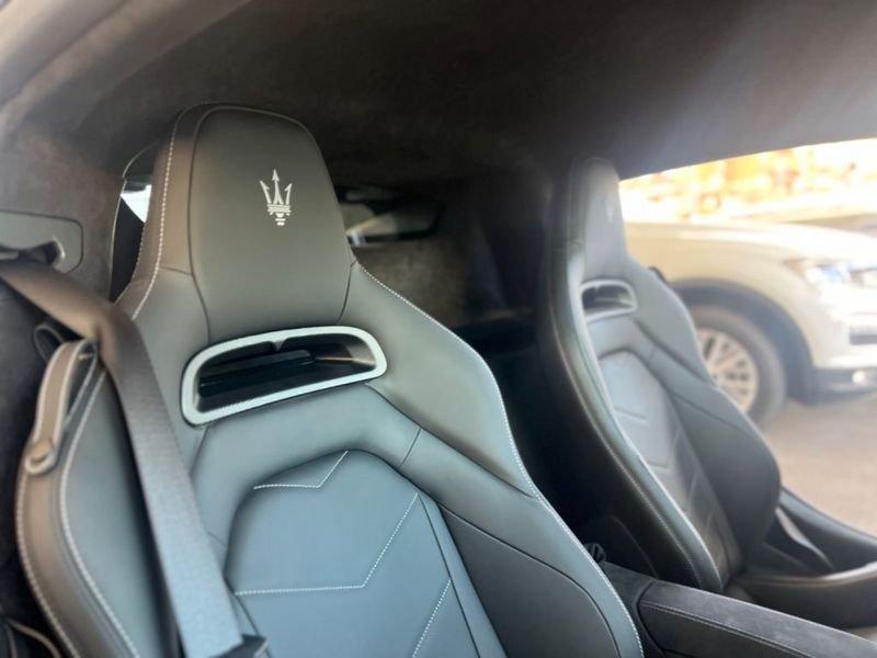 Maserati MC20 MC20"Kit carbonio(41500€)/sollevatore/pack service