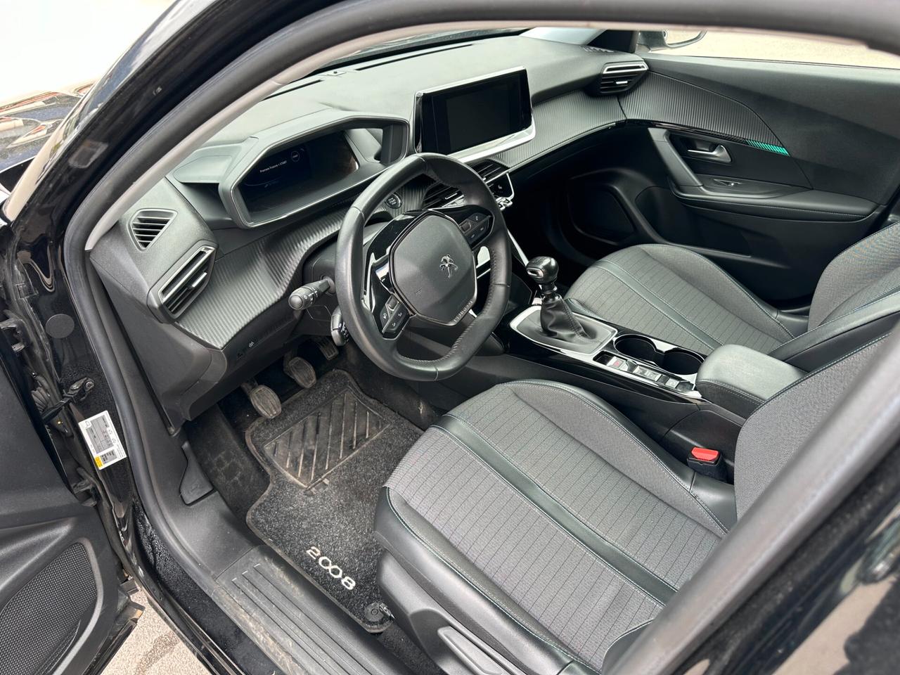 Peugeot 2008 PureTech 100 S&S Allure