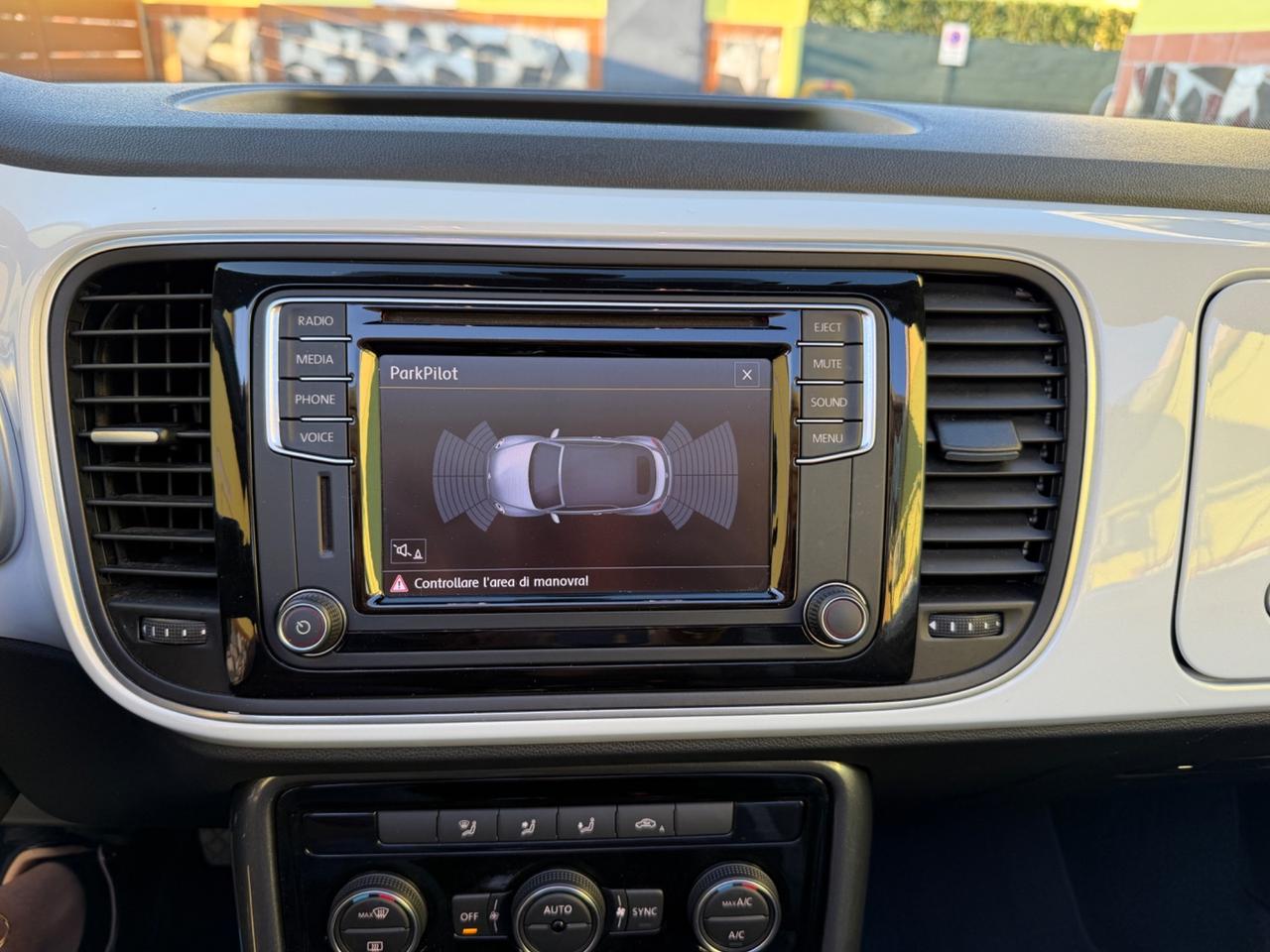 Volkswagen Maggiolino Cabrio 1.2 TSI color Gesso