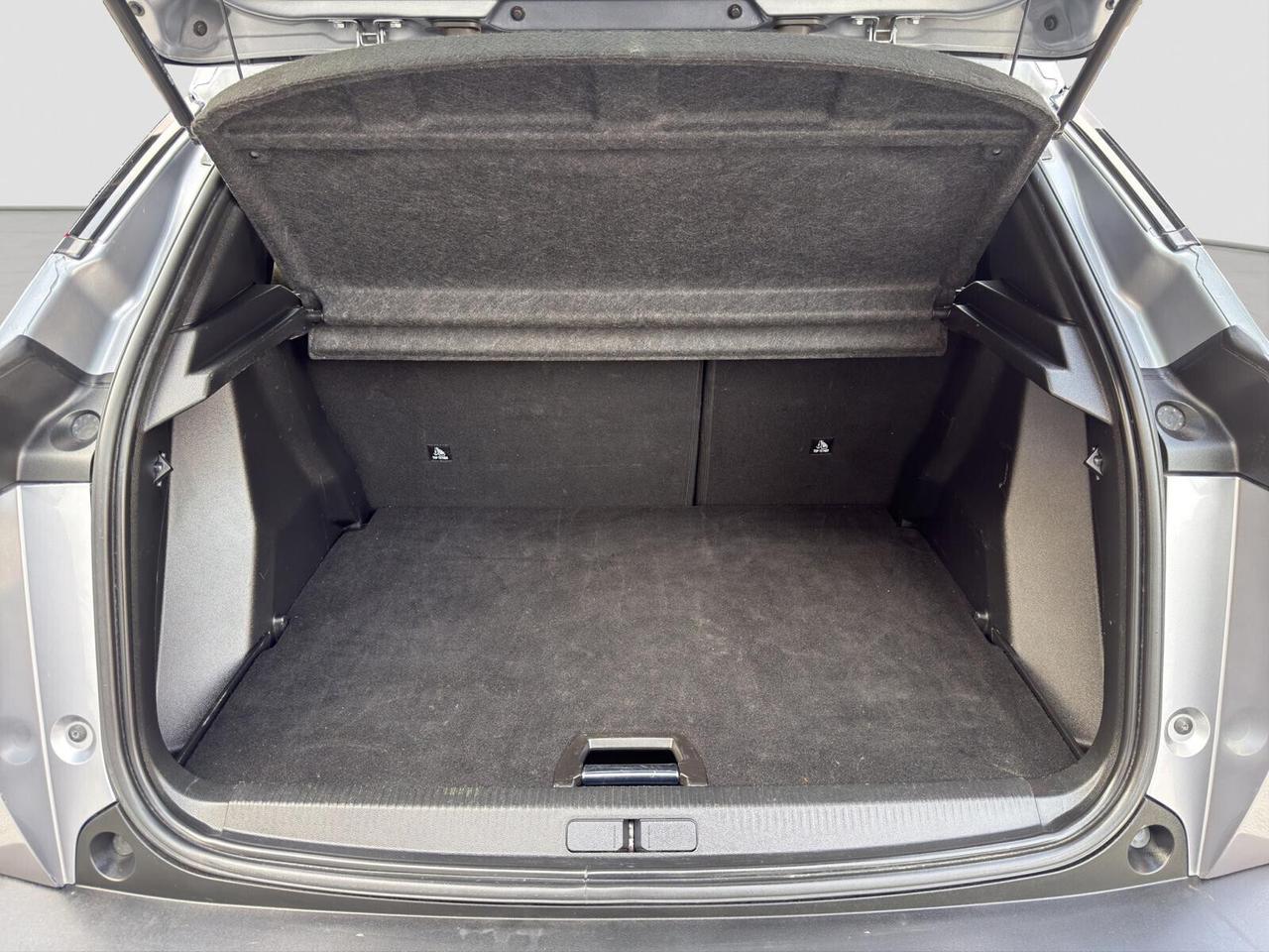 Peugeot 2008 1.2 puretech 100cv Allure Pack 2023