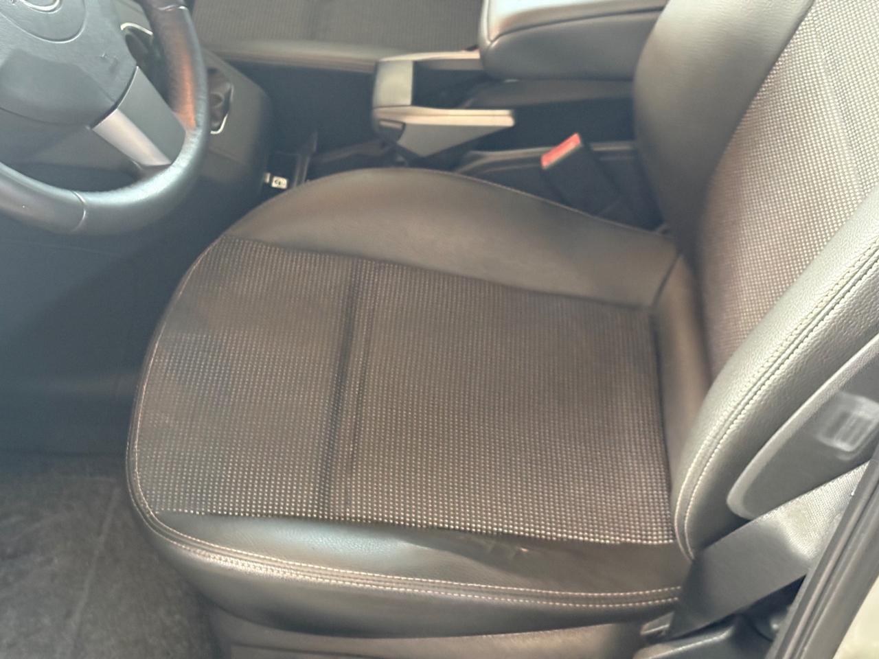 Opel Zafira 1.6 94CV 7 POSTI