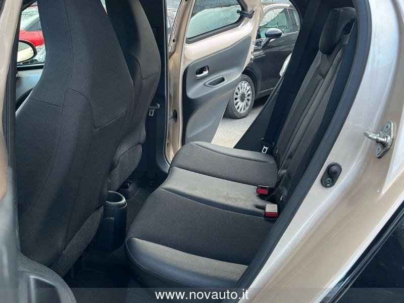 Toyota Aygo X Aygo X 1.0 VVT-i 72 CV 5 porte Lounge