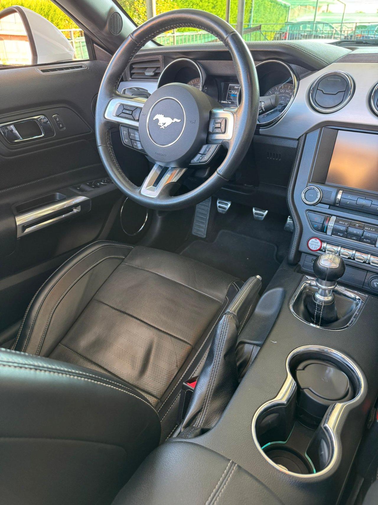Ford Mustang Convertible 2.3 ecoboost 317cv