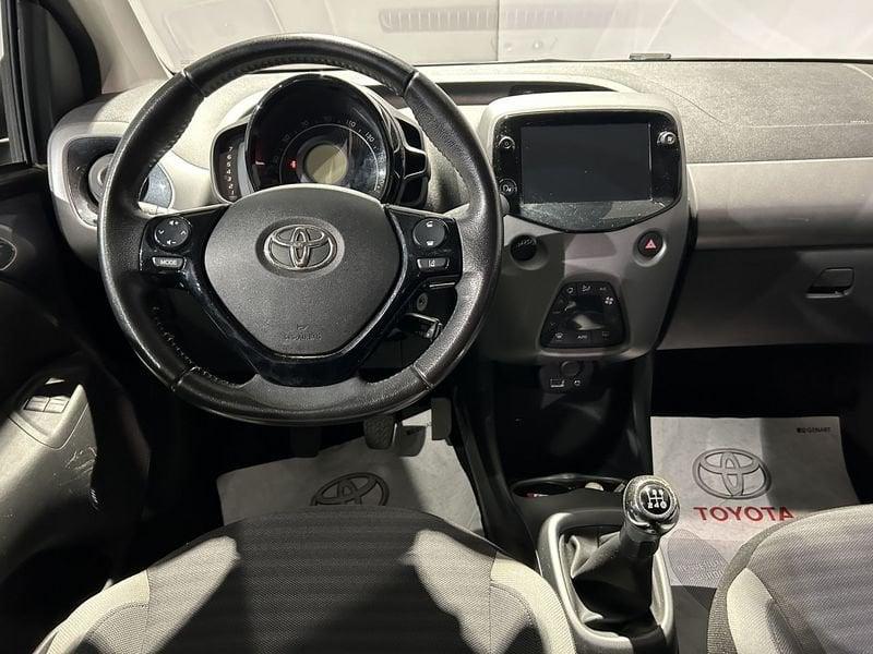 Toyota Aygo Aygo Connect 1.0 VVT-i 72 CV 5 porte x-play