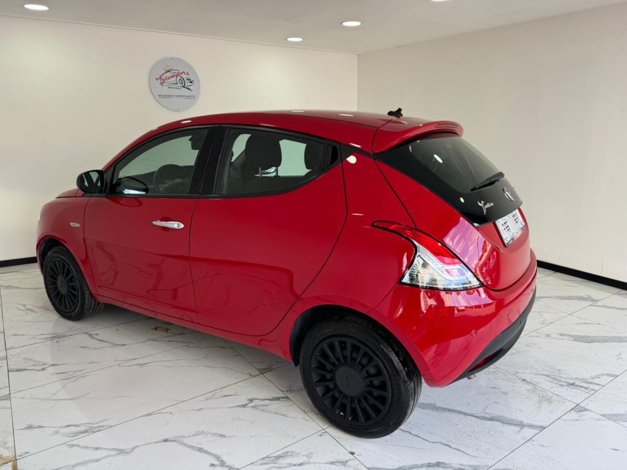 Lancia Ypsilon 1.0 FireFly 5 porte-NEOPATENTATI-GARANTITA