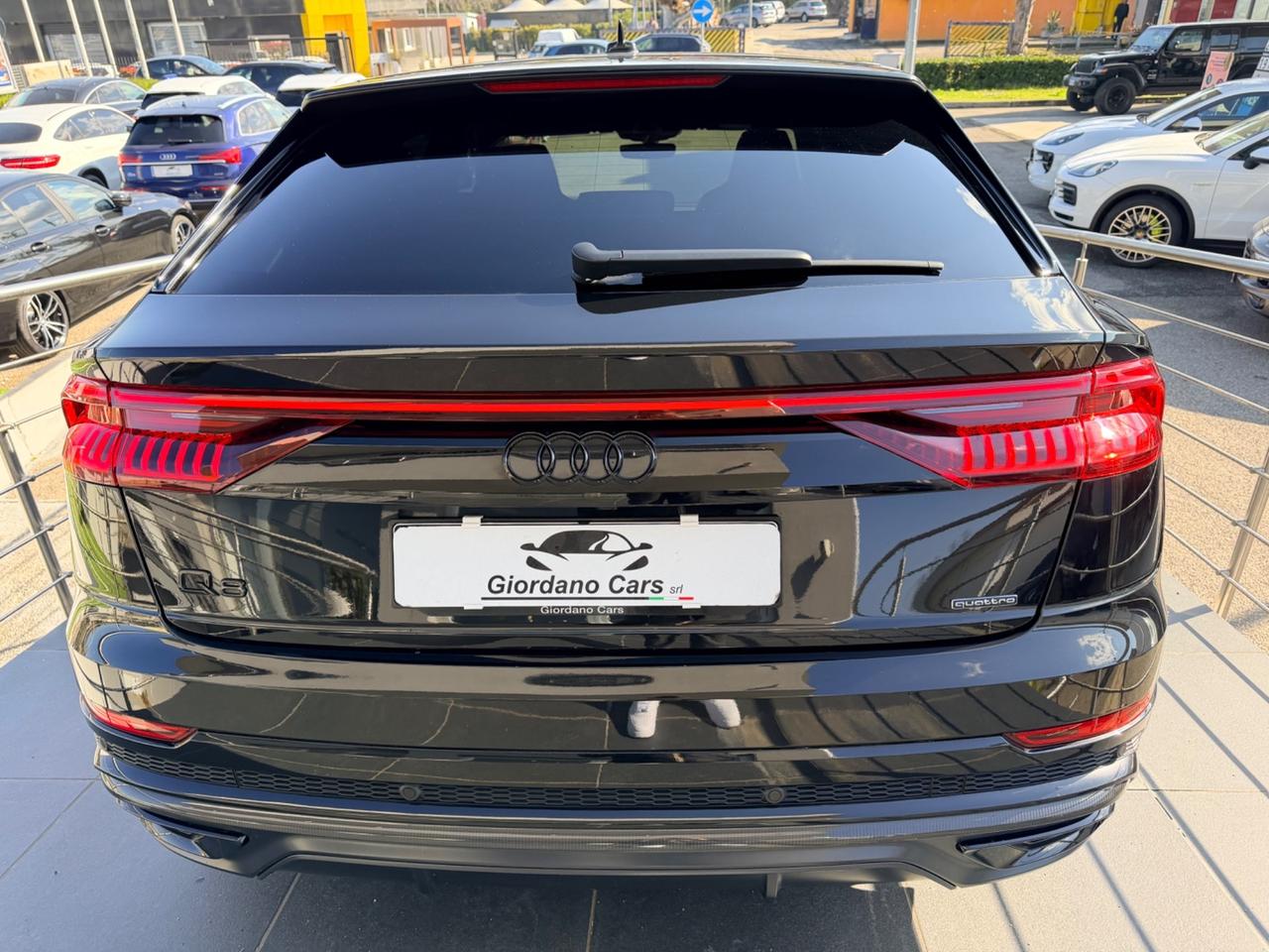 Audi Q8 50 TDI 286 CV quattro s-line plus cerchi 23