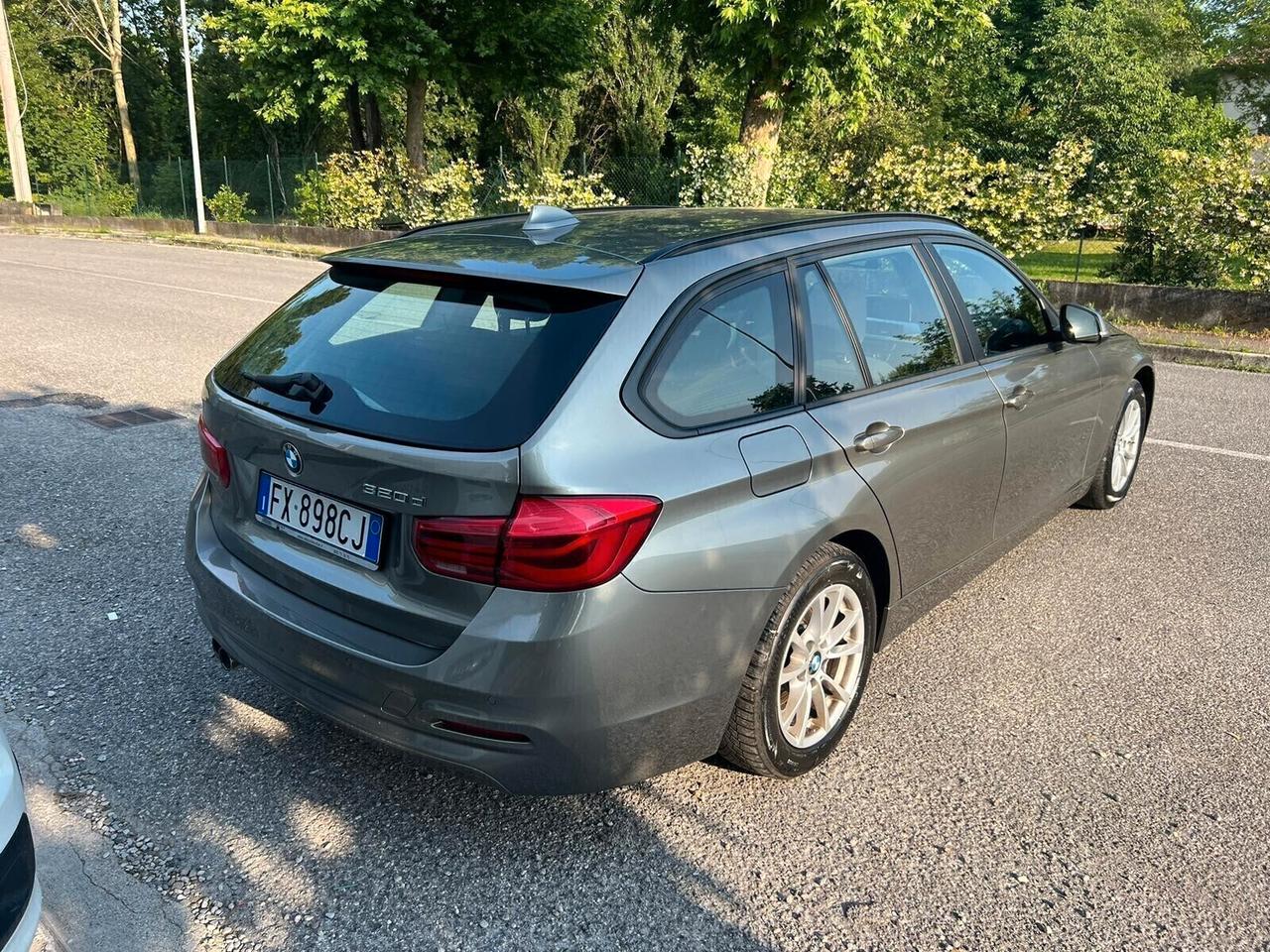 Bmw 320 320d Touring Business Advantage aut.