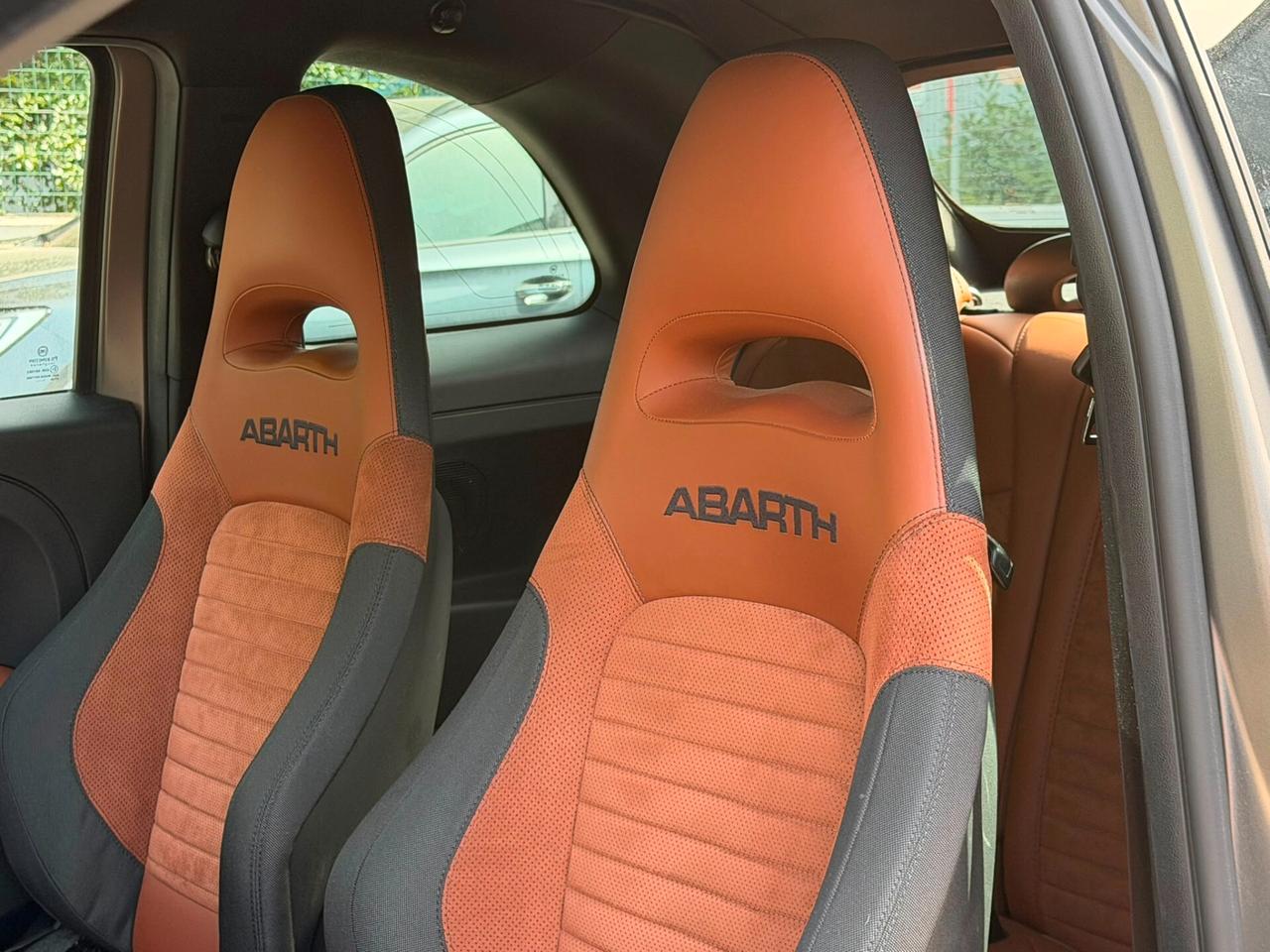 Abarth 595 C 1.4 Turbo T-Jet 180 CV Competizione