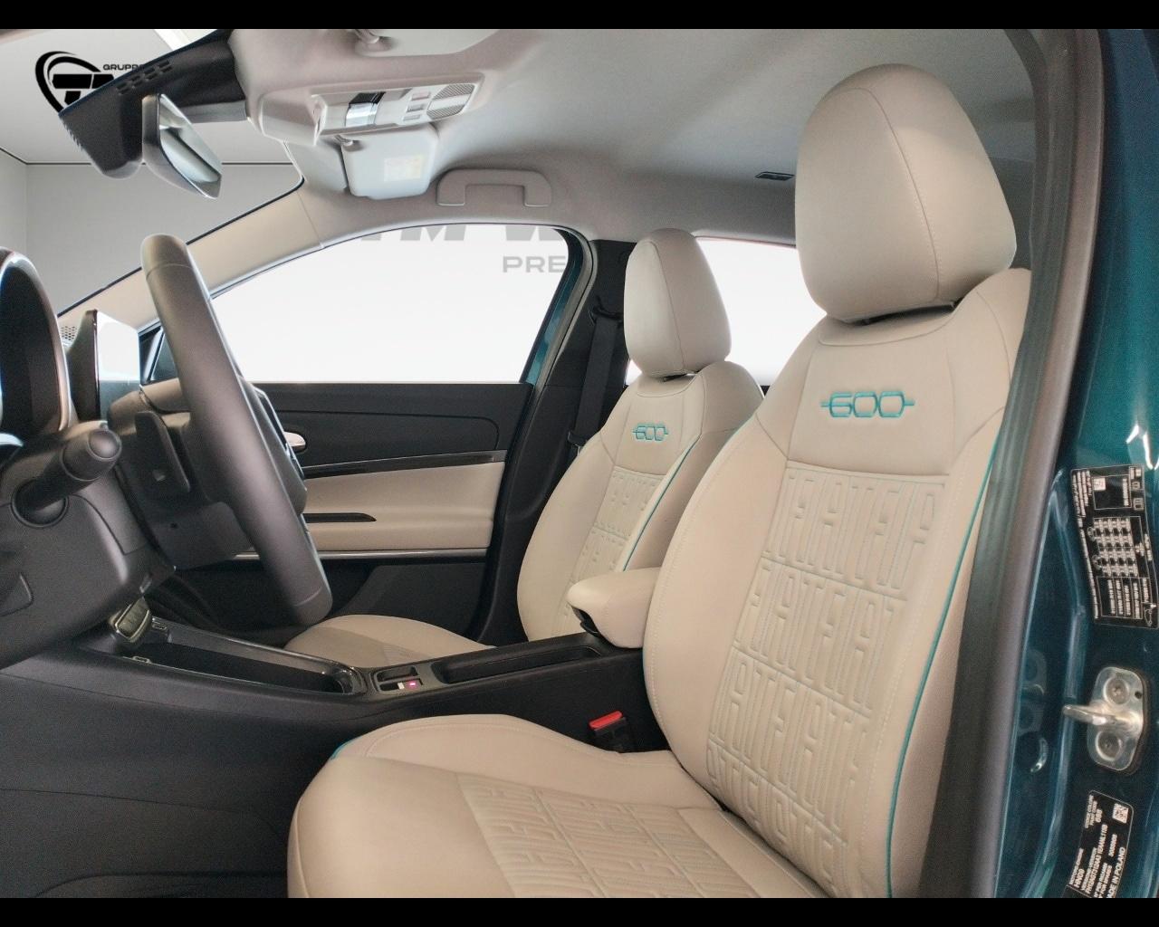 FIAT 600 (2023-->) 600 Hybrid 110 CV DCT MHEV L...