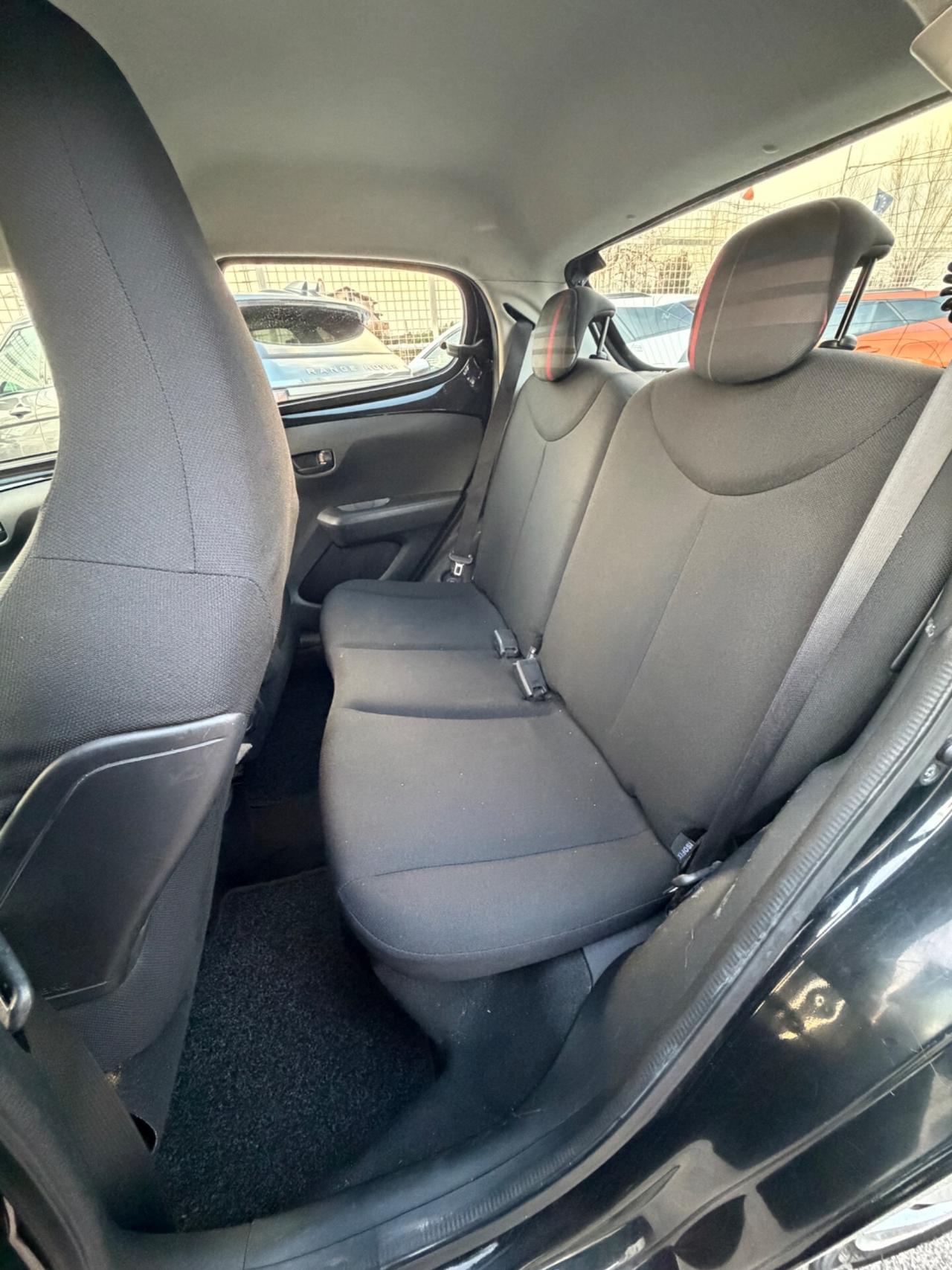 Peugeot 108 VTi 68 5 porte Allure TOP!