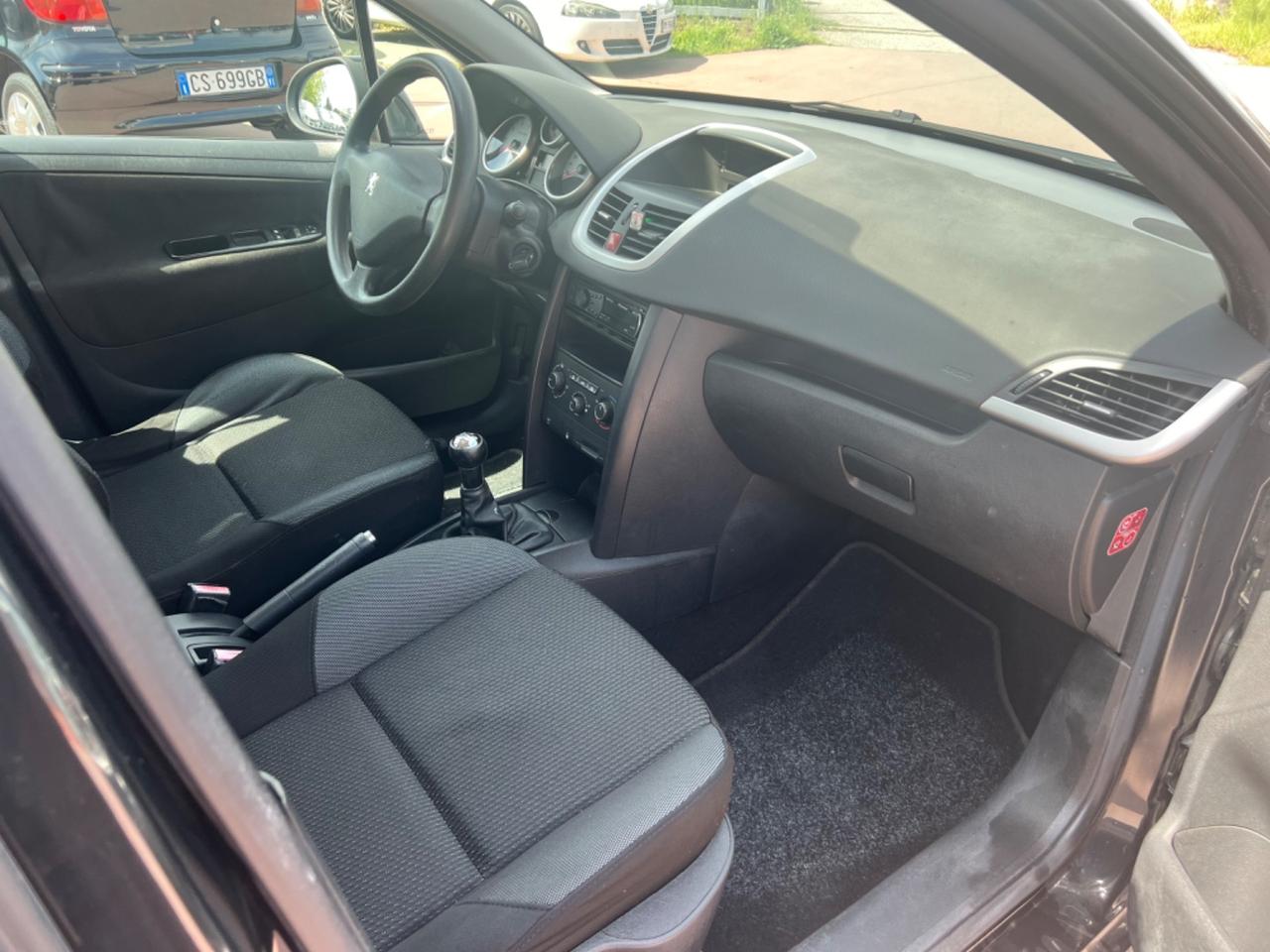 Peugeot 207 1.4 8V 75CV 5p. Energie ECO GPL