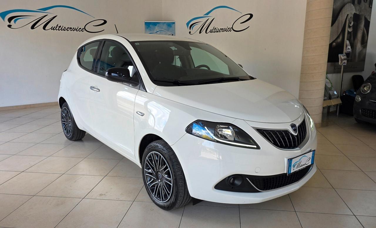 Lancia Ypsilon 1.0 FireFly 5 porte S&S Hybrid Gold