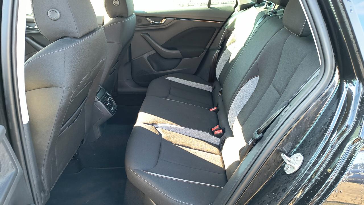 Skoda Kamiq 1.0 TSI 115 CV Black Dots