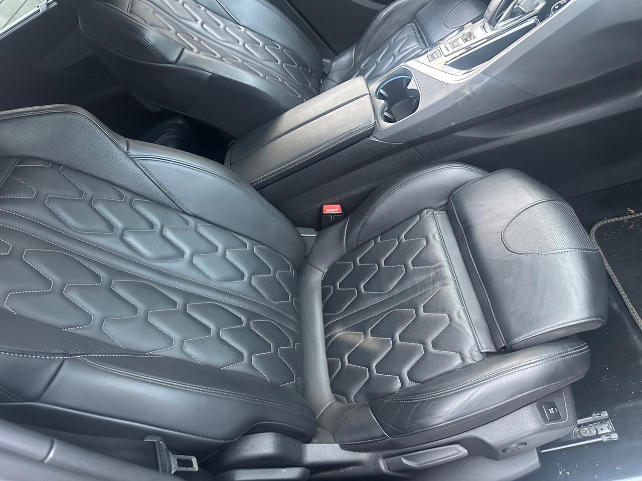 Peugeot 5008 GT LINE 7 POSTI