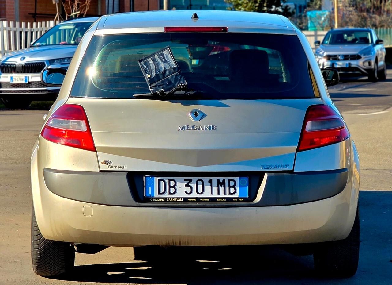 Renault Megane Mégane 1.5 dCi 110CV Dynamique