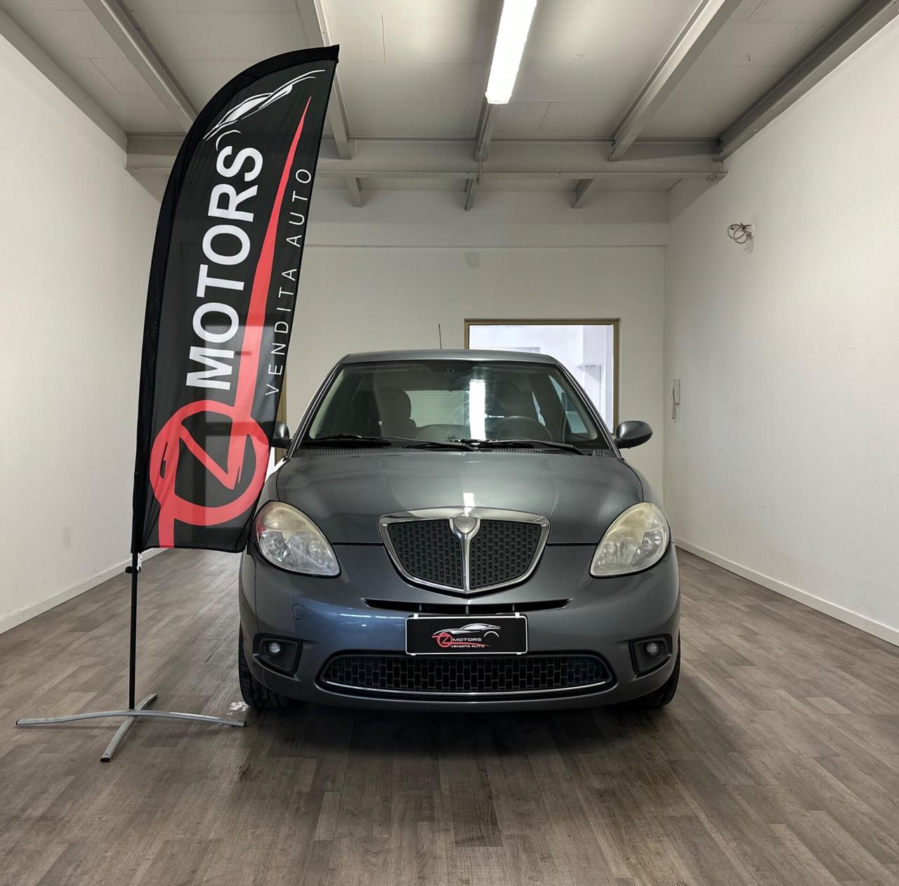 Lancia Ypsilon 1.2 Argento GPL