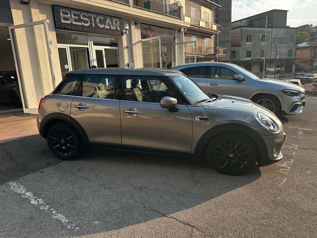 Mini ONE 1.5 Auto 5 porte NAVIGATORE / FULL LED