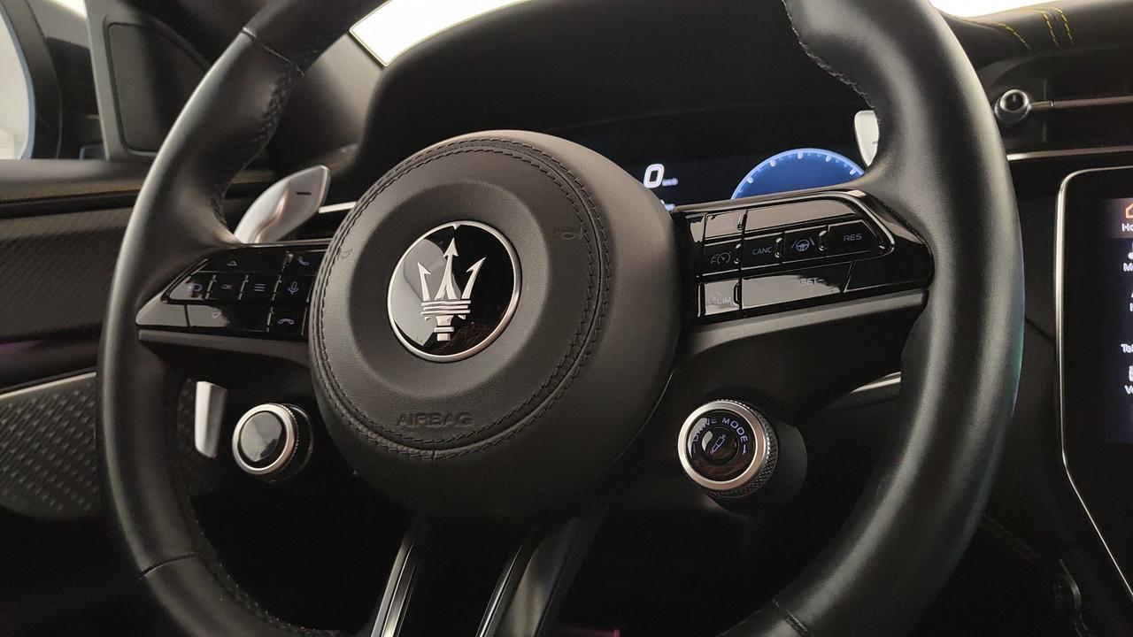 MASERATI Grecale 3.0 V6 Trofeo 530cv auto