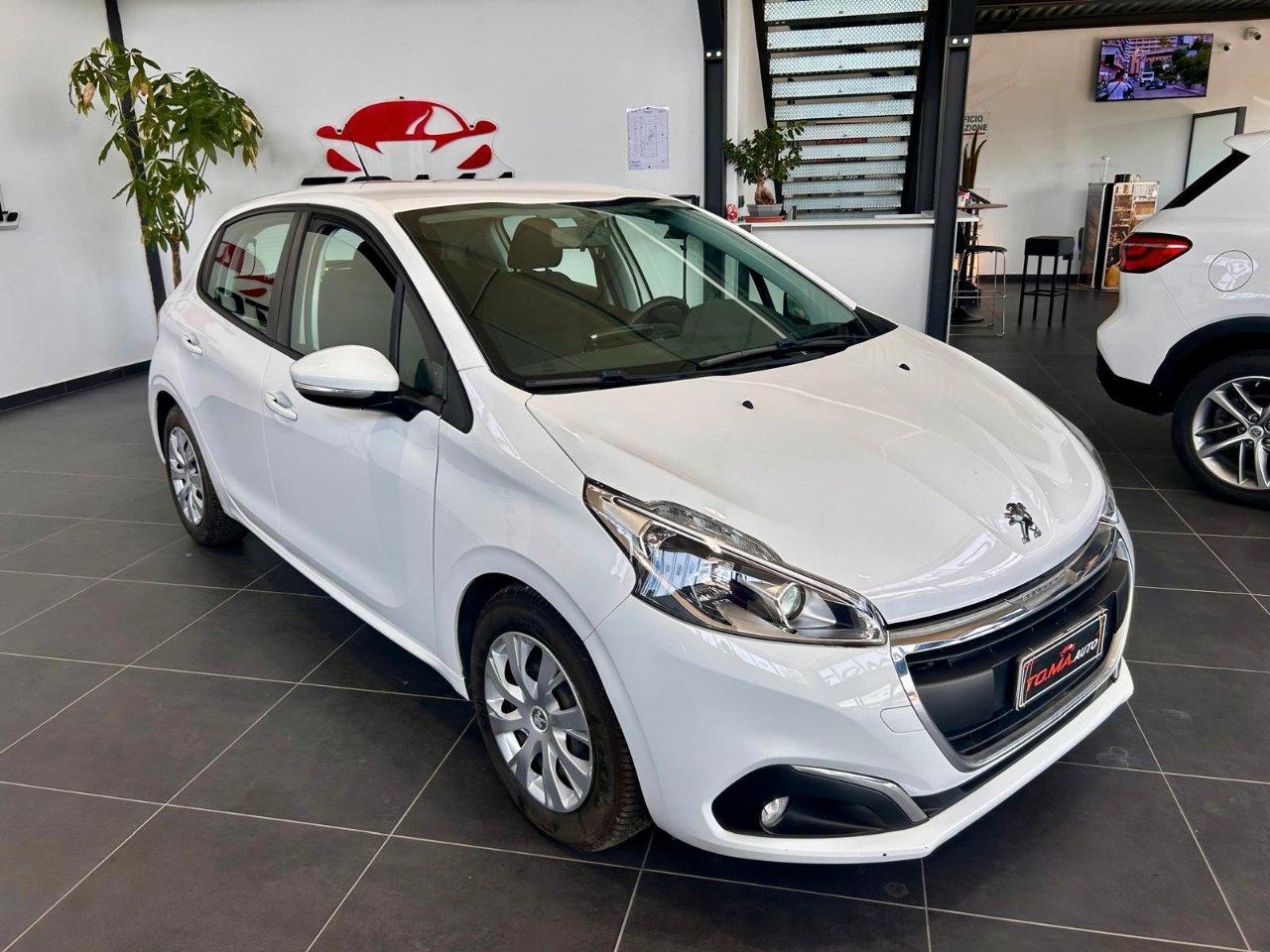 Peugeot 208 5 Porte 208 5p 1.5 bluehdi Active s&s 100cv 5m