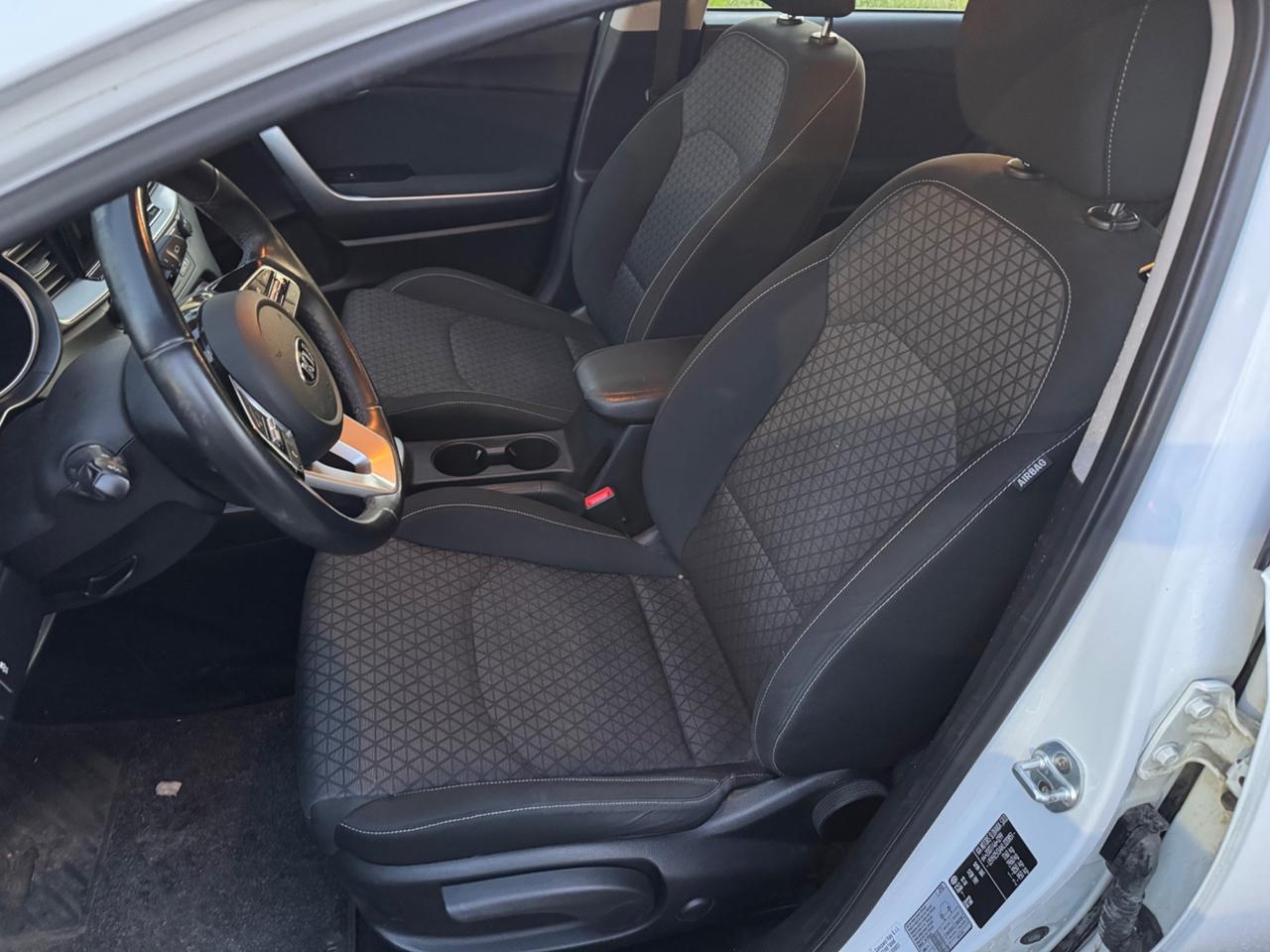 Kia Ceed 1.4 MPi GPL 5p. Neopaten garanzia 12 mesi