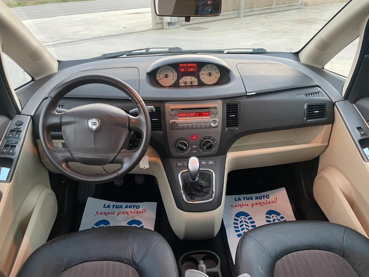 Lancia MUSA 1.4 16V Platino con impianto metano anno 2005