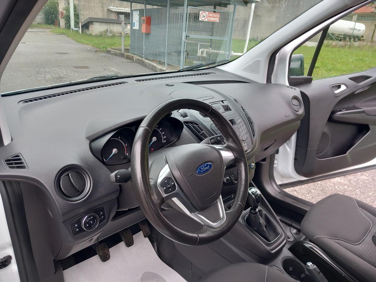 Ford Transit Courier 1.5 TDCi 75CV