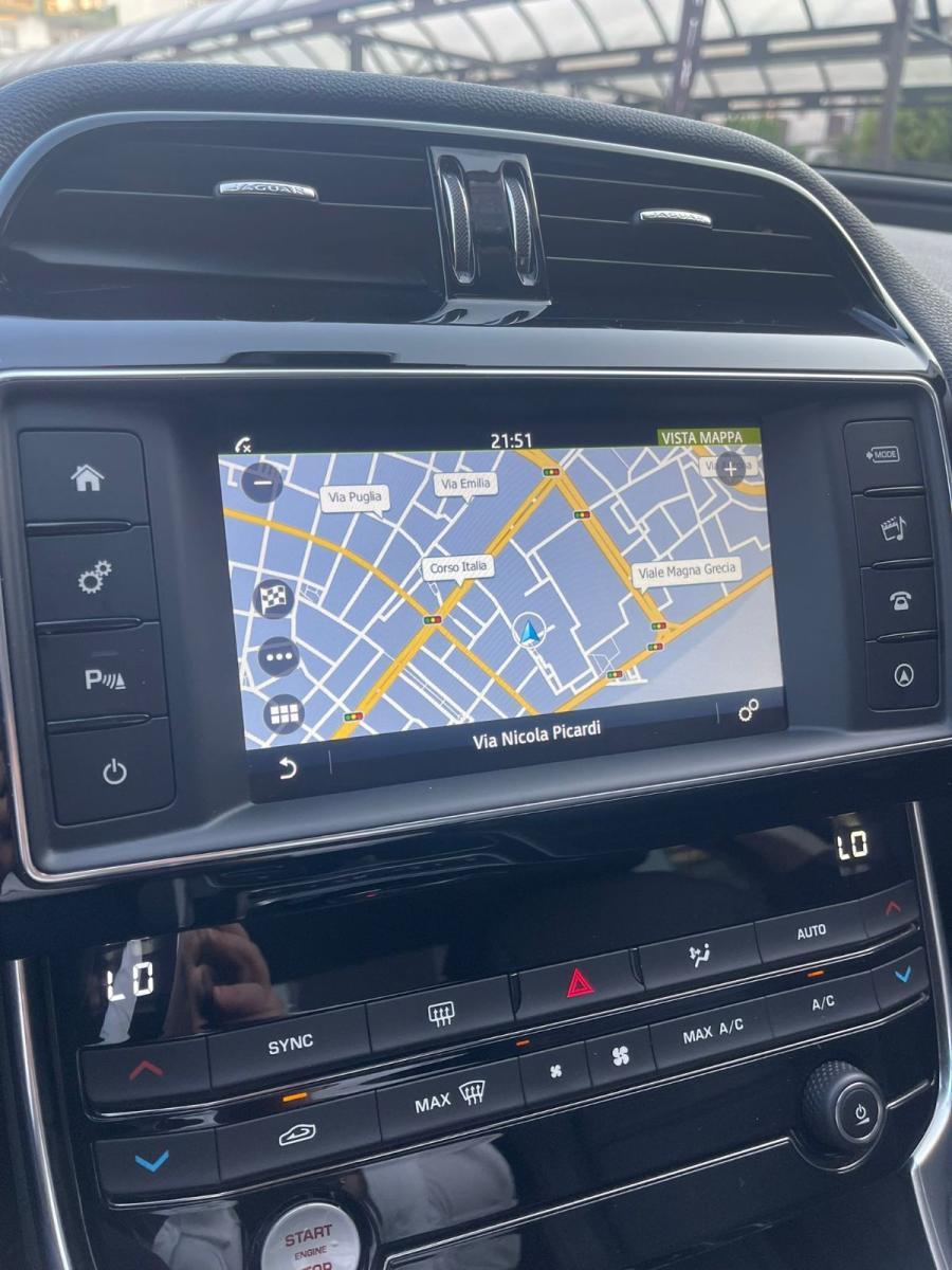 JAGUAR - XE - 2.0 D Turbo aut.