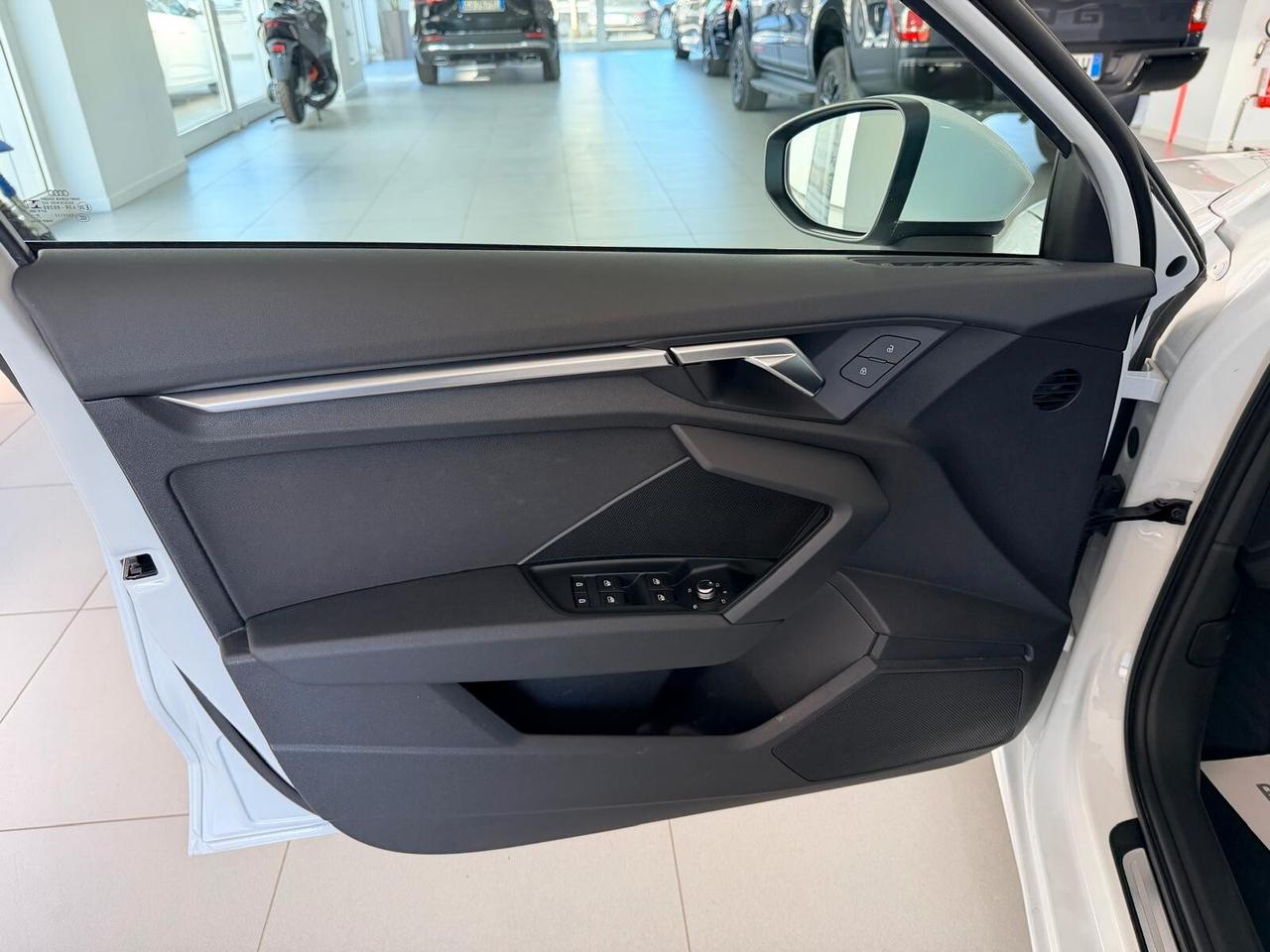 Audi A3 SPB 35 TFSI S tronic Business Advanced