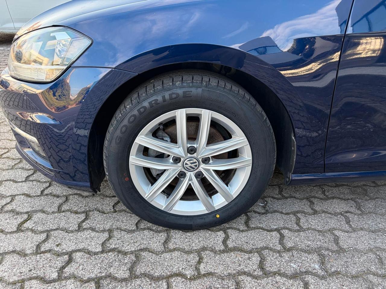 Volkswagen Golf Variant 1.6 tdi 115cv DANNEGGIATA