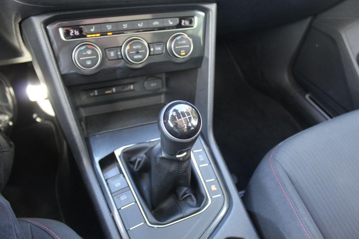 VOLKSWAGEN - Tiguan - 2.0 TDI Business BMT Sound