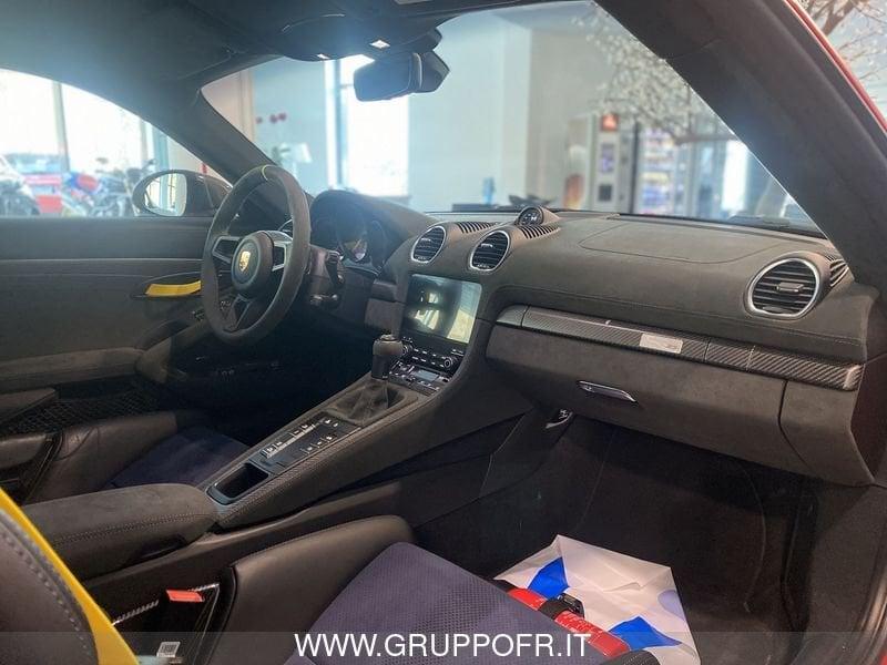 Porsche 718 Cayman 4.0 GT4 RS