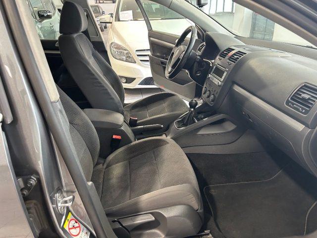 VOLKSWAGEN Golf Var. 1.9 TDI DPF Comfortline + GANCIO TRAINO