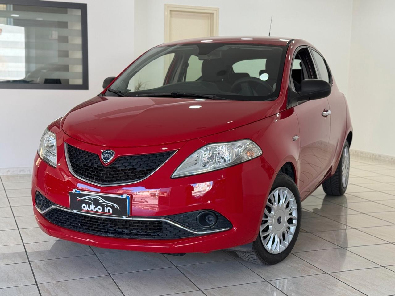 Lancia Ypsilon 1.2 69 CV 5 porte GPL Ecochic Silver