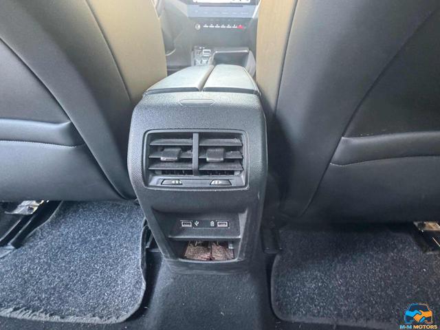 PEUGEOT 308 Plug-in Hybrid 180 e-EAT8 Allure Pack