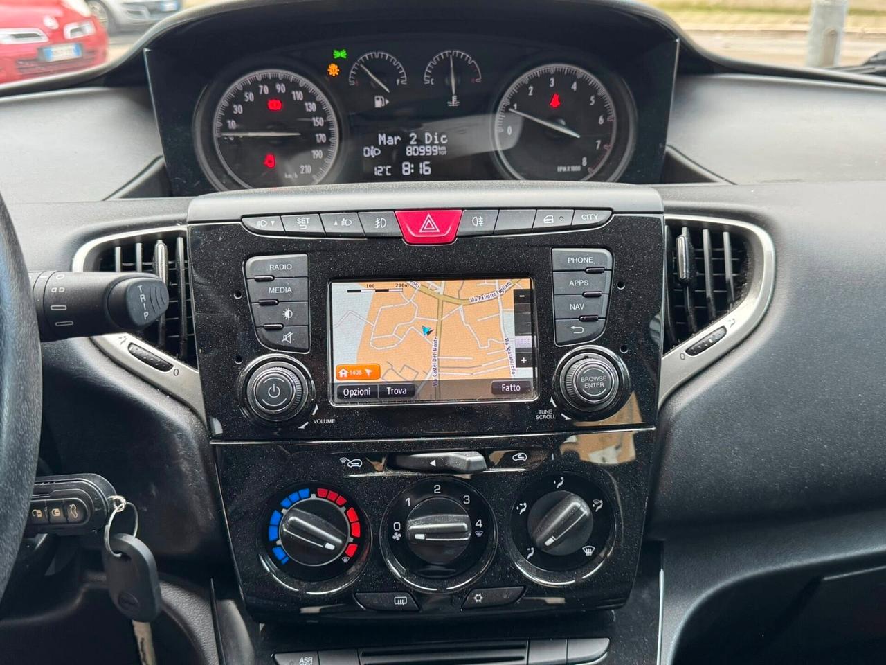 LANCIA YPSILON 1.2 69 CV. BENZINA NAVIGATORE PERFETTA