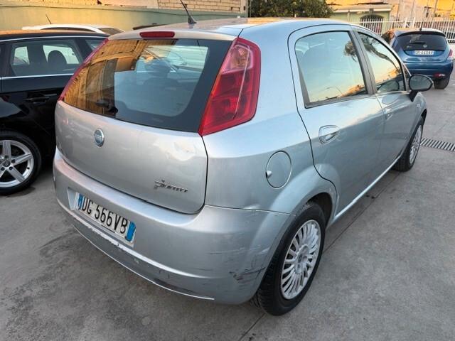 Fiat Grande Punto 1.3 MJT 75 CV 5 porte Dynamic