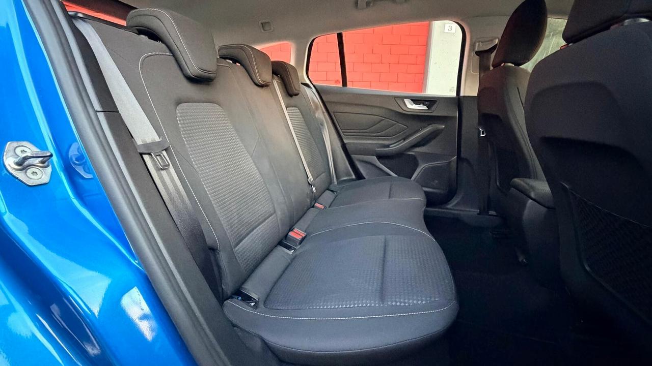 Ford Focus 1.5 120 CV SW Navi Fari Led Garanzia Full